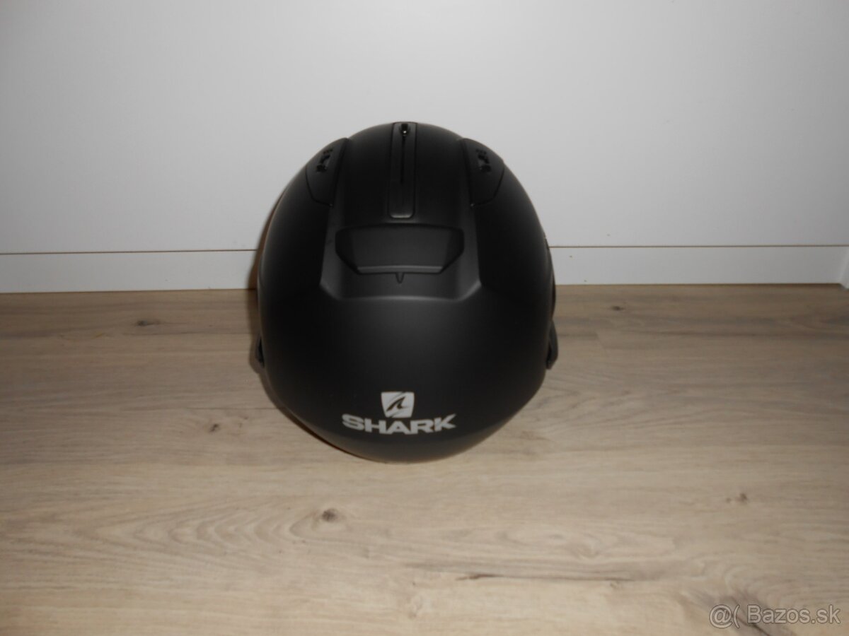 Predam krasnu novu moto prilbu znacky SHARK SPARTAN GT BLANK - 6