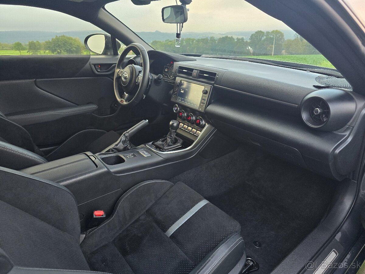 Toyota gr 86 Premium - 6