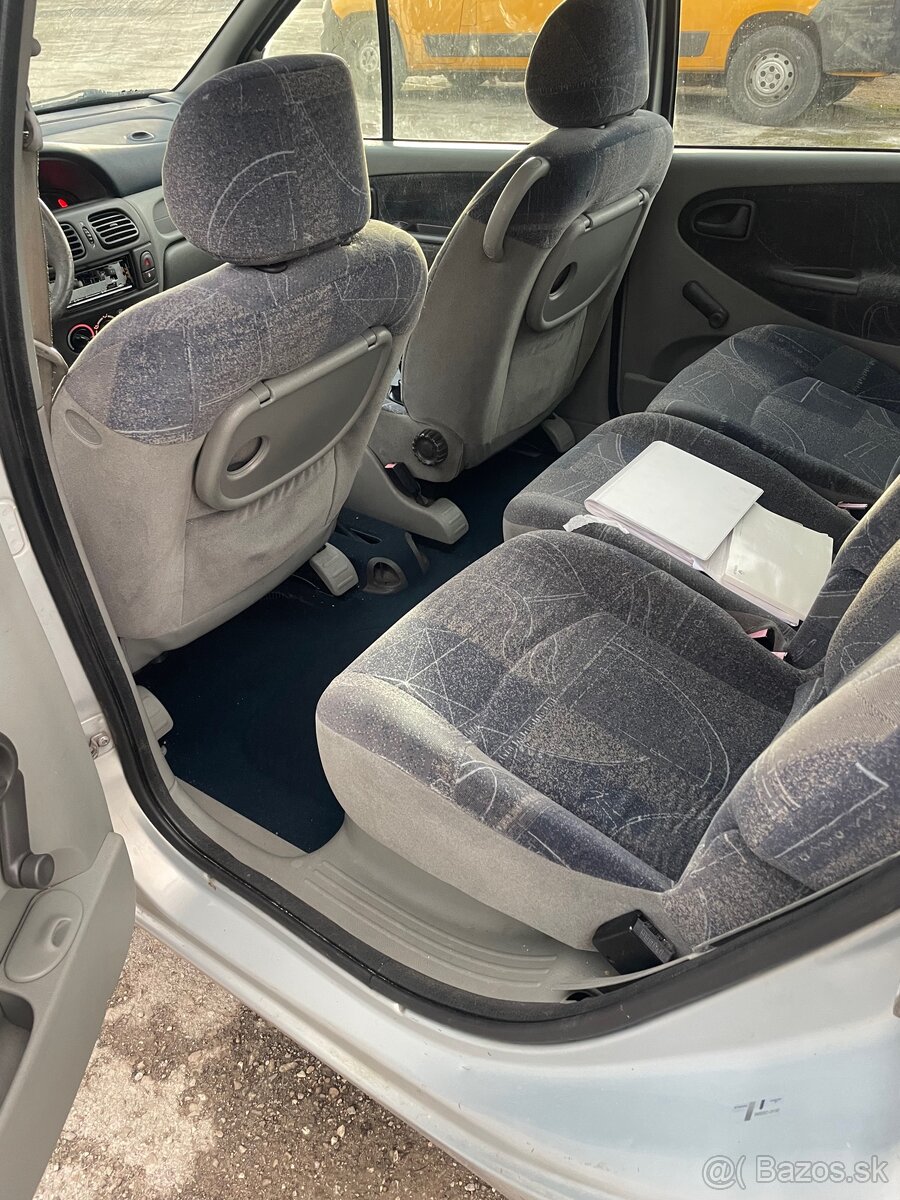 Predám Renault Scenic - 6