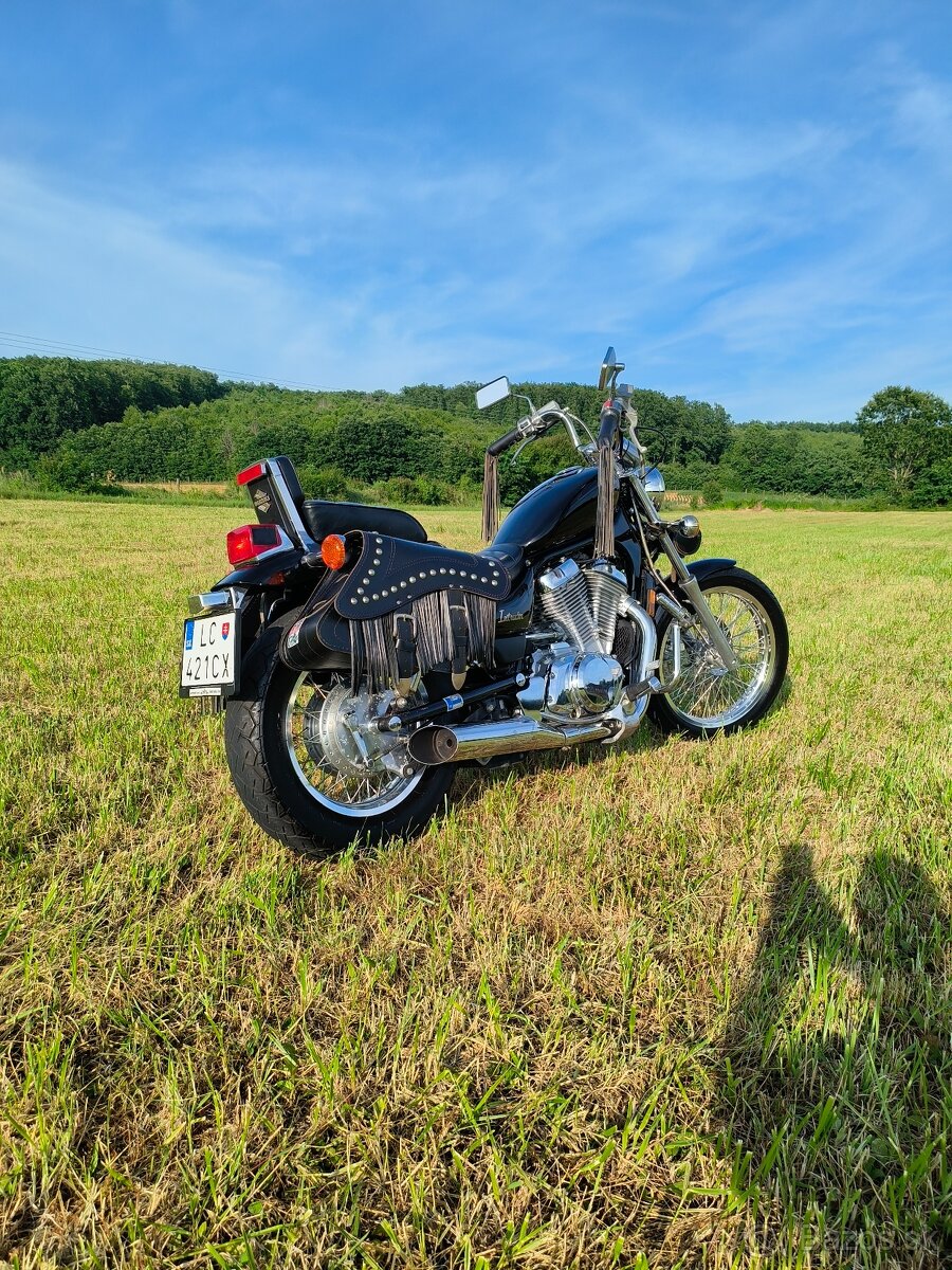 Suzuki VS 700 GL Intruder - 6