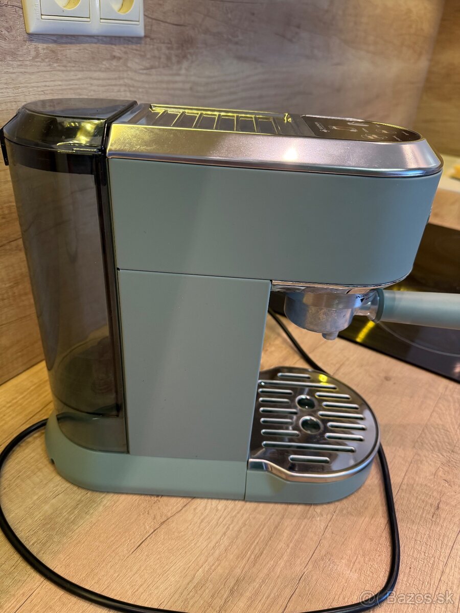 Pákový kávovar De'Longhi Dedica Duo - 6