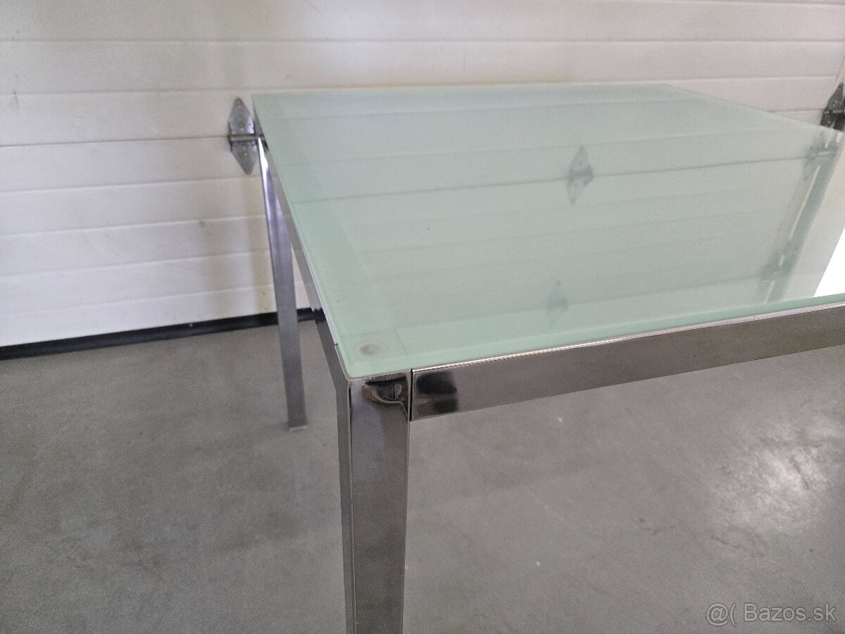 Moderný kuchynský chrómovaný stôl - 6