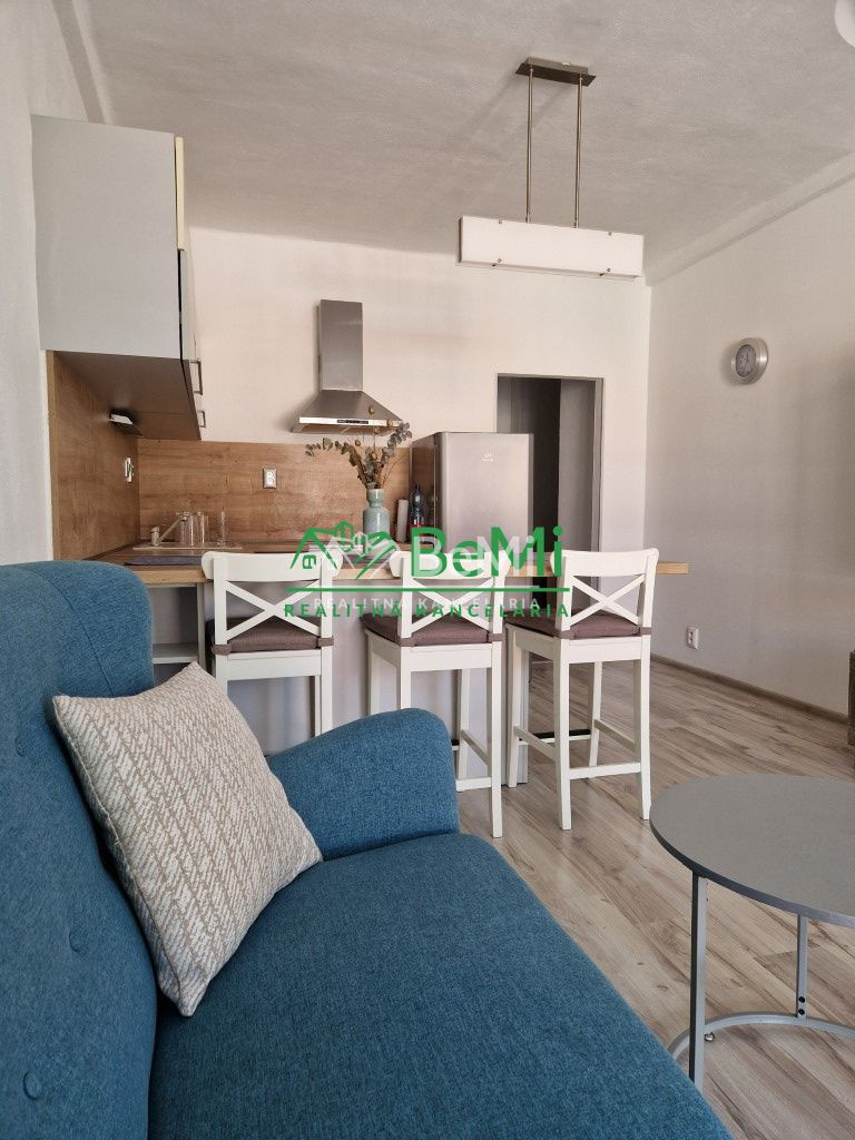 REZERVOVANÉ Centrum Nitry 3 - izbový byt v zateplenom tehlov - 6