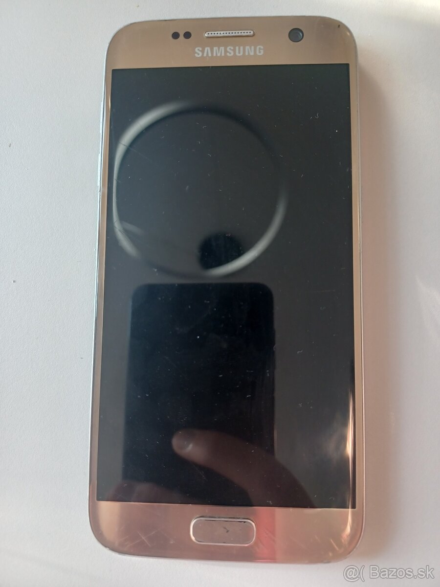 Samsung Galaxy S7 zlaty - 6