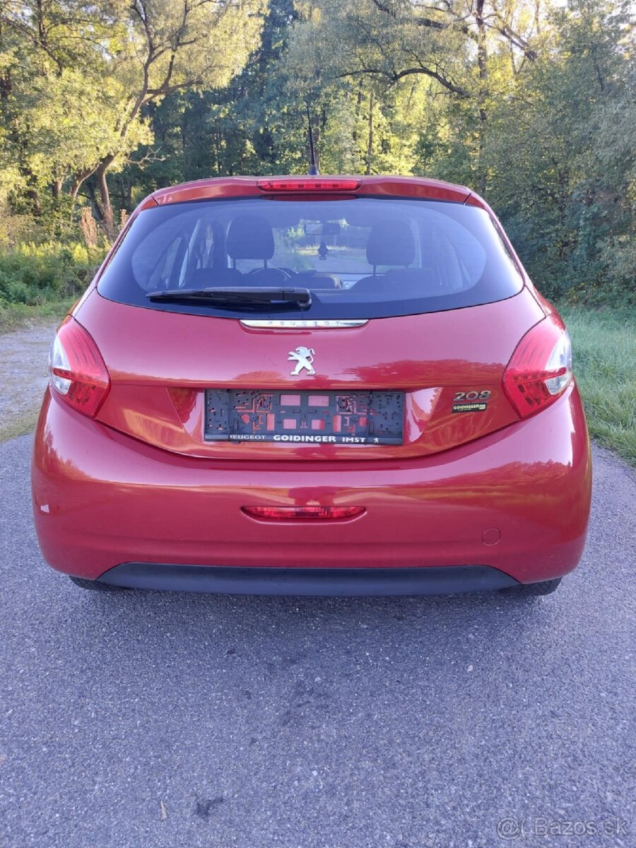 Peugeot 208 - 6