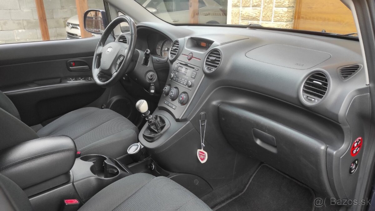 Kia Carens - 6