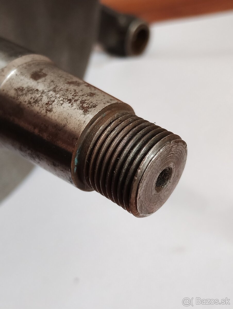 Predám po renovácii klikovku na motocykel jawa pérák 250 - 6