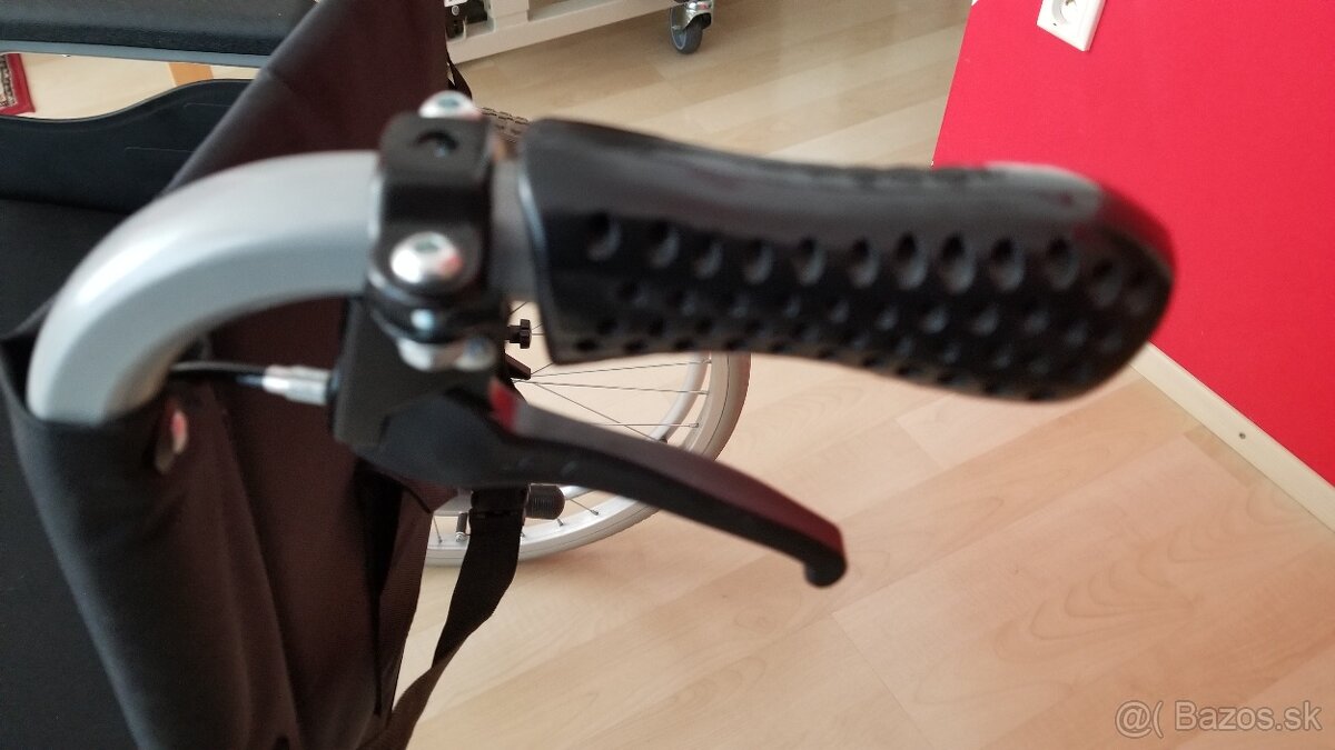 Mechanicky Invalidny vozik - Vitea Care - zanovny - 6