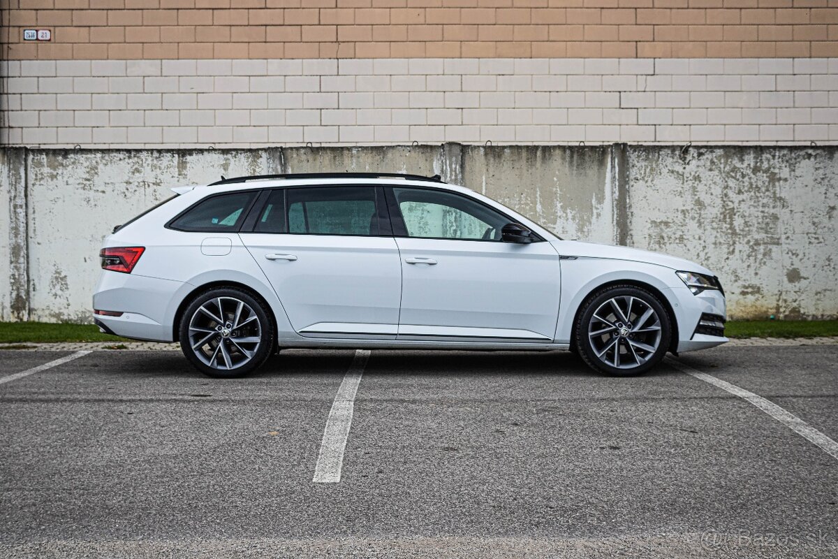 Škoda Superb Combi 2.0 TDI SCR Sportline 4x4 DSG White - 6