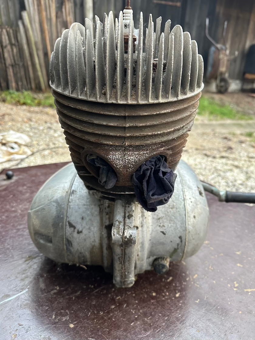 Predám motor JAWA 250/559 panelka pretáča a radí - 6