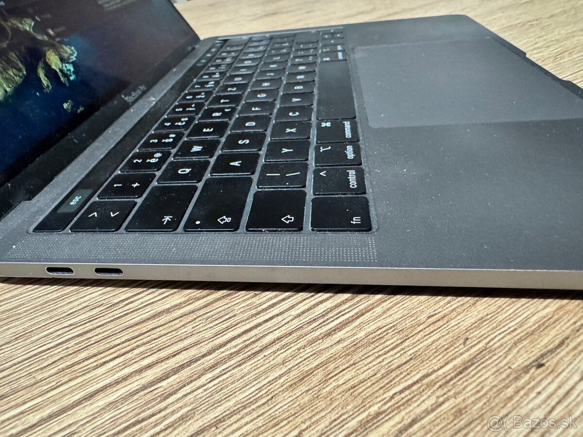 MacBook Pro 13” (2019) - Intel i7-2,8 GHz/16 GB/512GB - 6