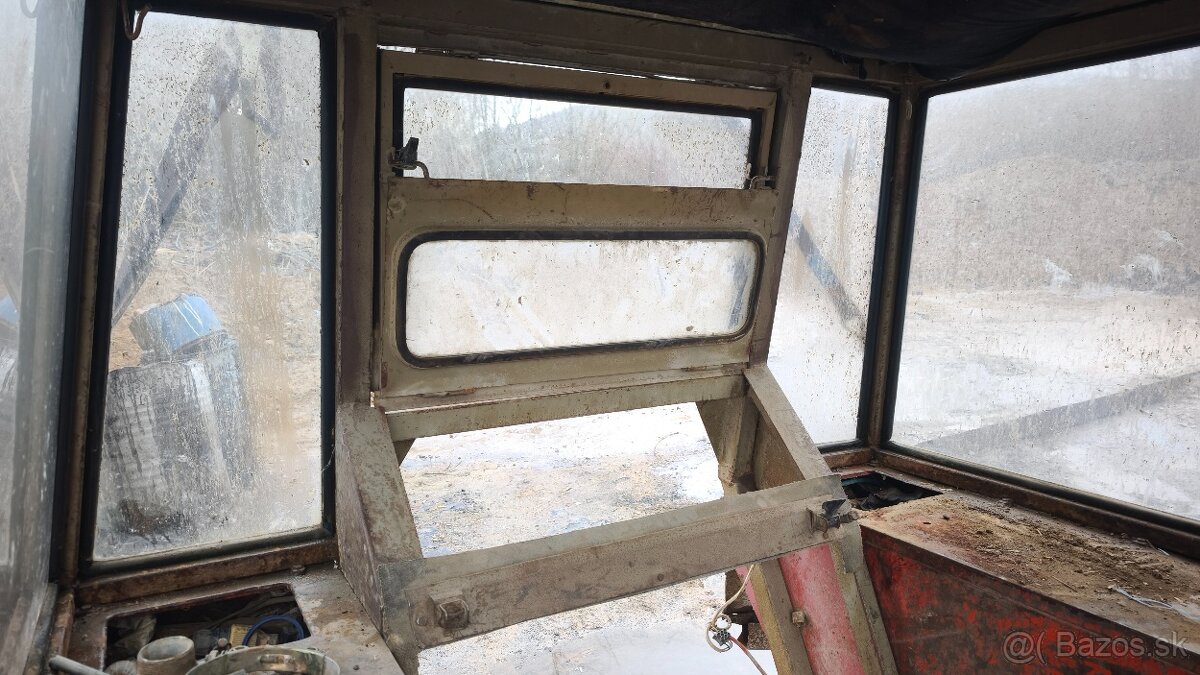 Kabína Zetor 6911 - 6