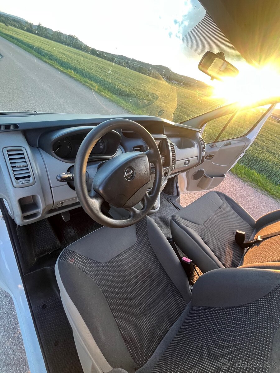 Predám Opel Vivaro 2.0 cdti rv.2011 - 6