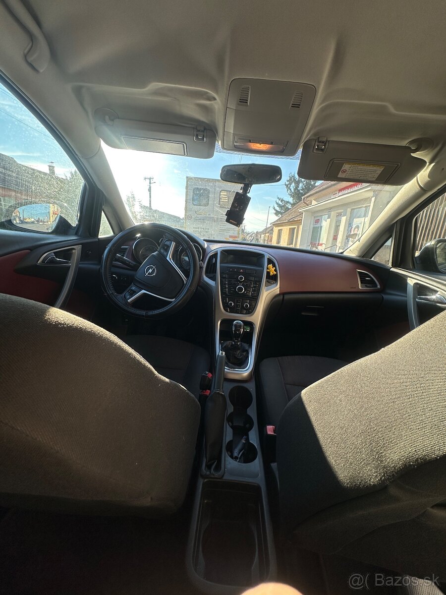 Opel Astra 1.4 T 120kW - 6