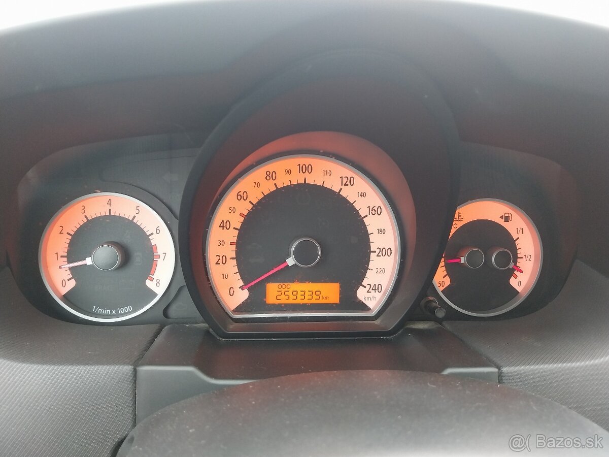 Predam Kia Ceed 1,4 16v benzín rv2007 klima nova stk ek - 6