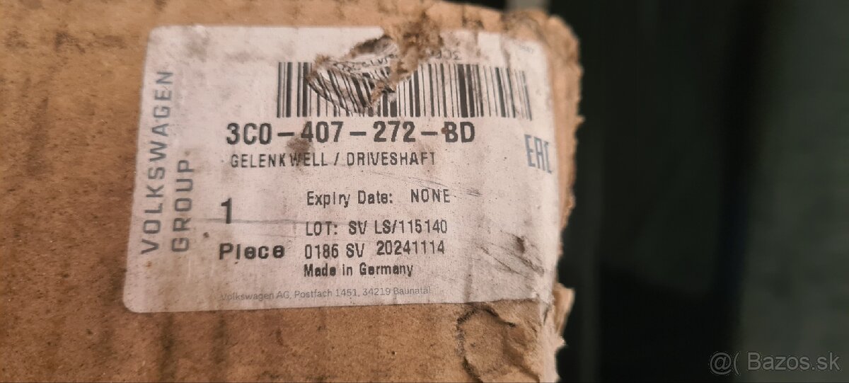 Predám pravú poloos VW AG - 6