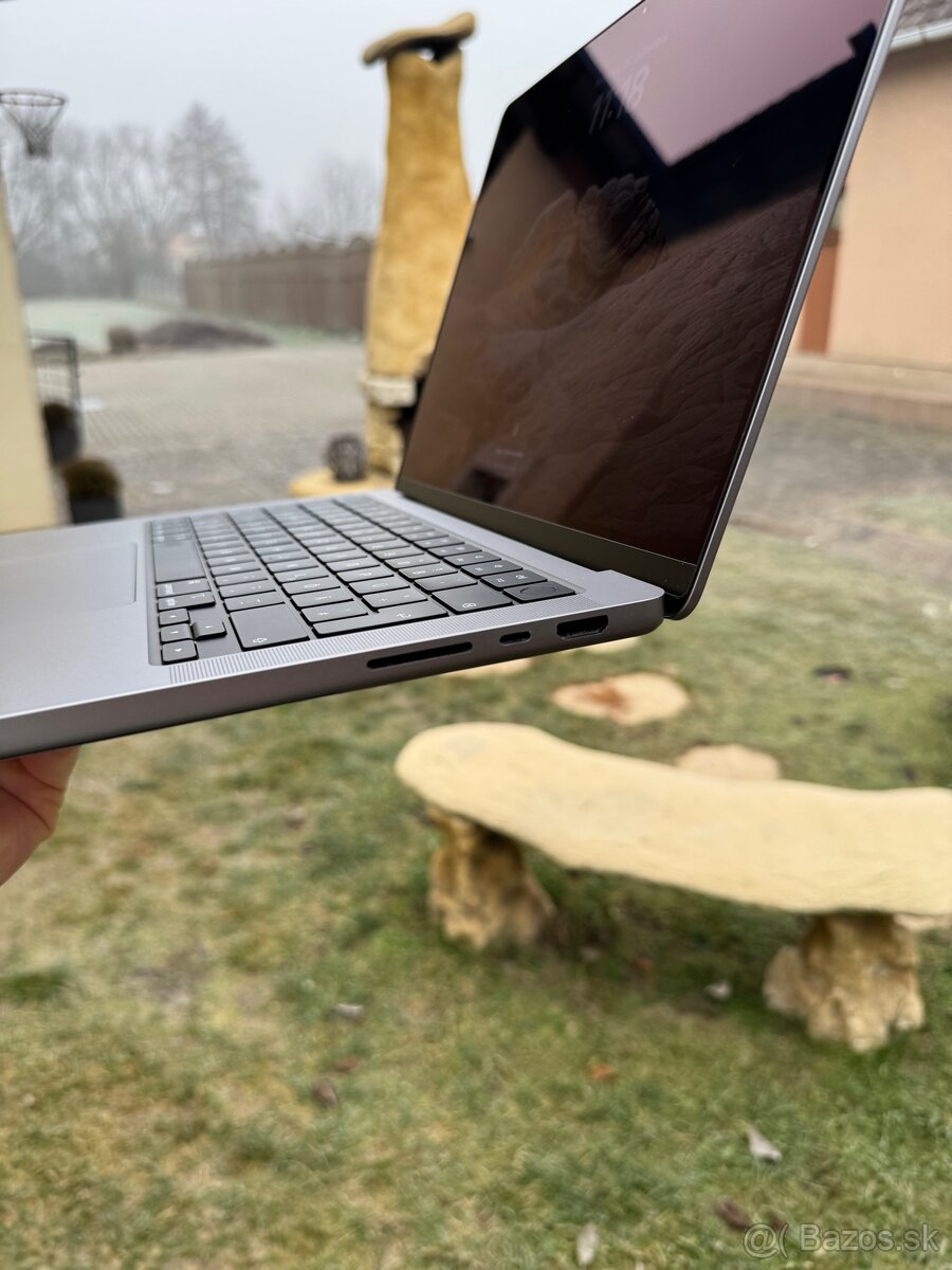 MacBook Pro M1 Pro - 6