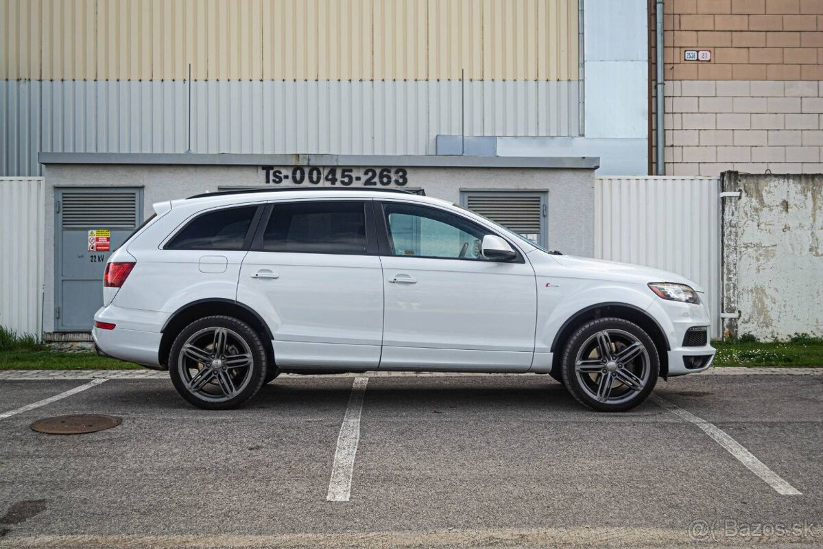 Audi Q7 3.0 Turbo Benzín Quattro 7Miest - 6