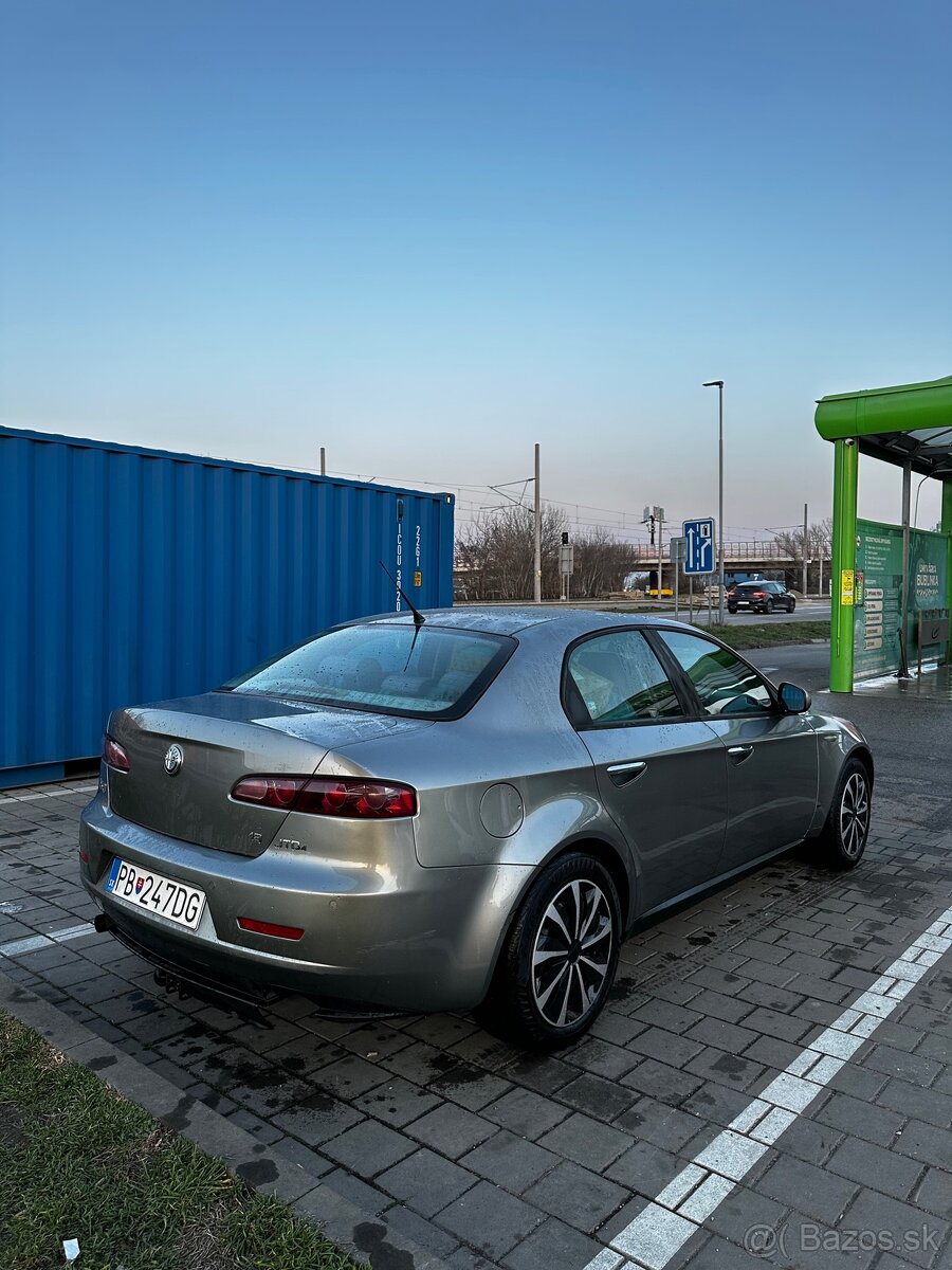 Alfa Rómeo 159 1.9 jtdm 85kw - 6