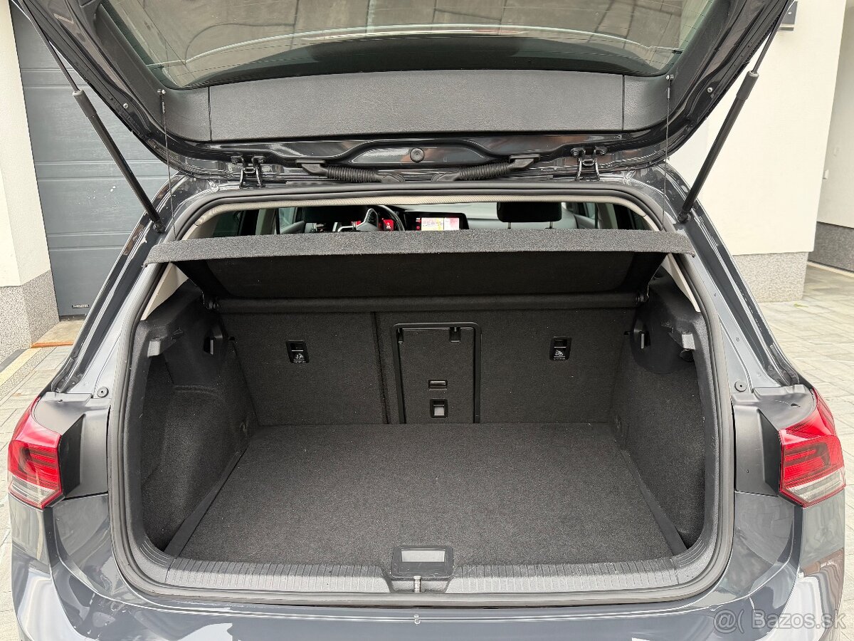 VW Golf VIII 1.0 eTSI 81kw DSG Hatchback - 6