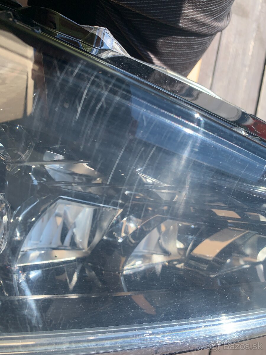 predni led svetlo xenon skoda scala leve levy - 6