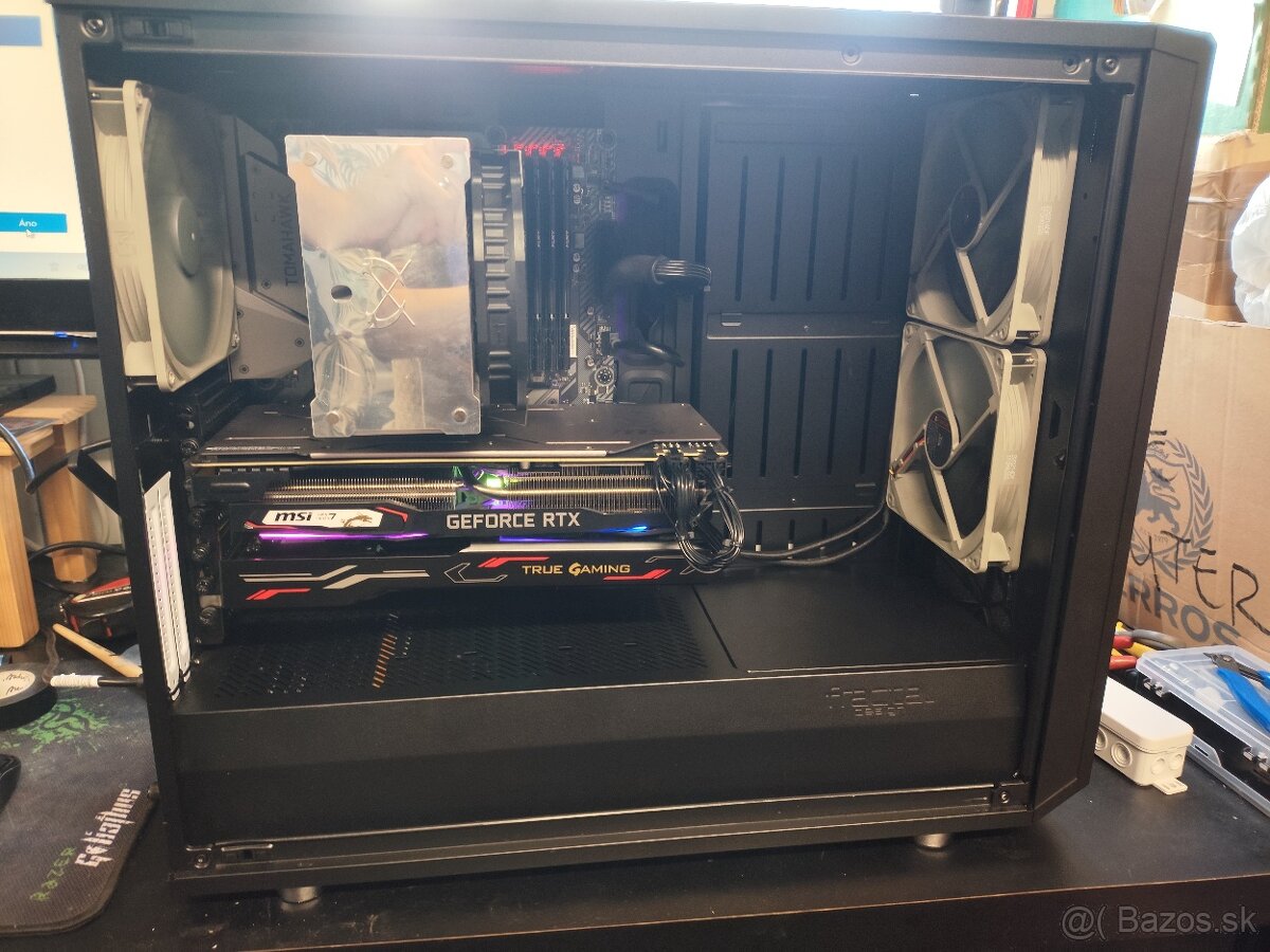 Fractal Meshify + Noctua + gold zdroj - 6