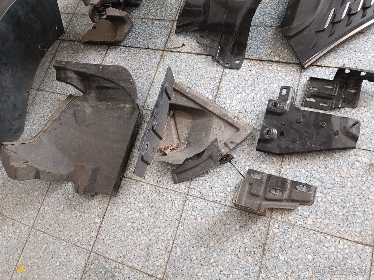 Iveco Daily 2018 - Nazanik, maska , drziaky , Kapota - 6