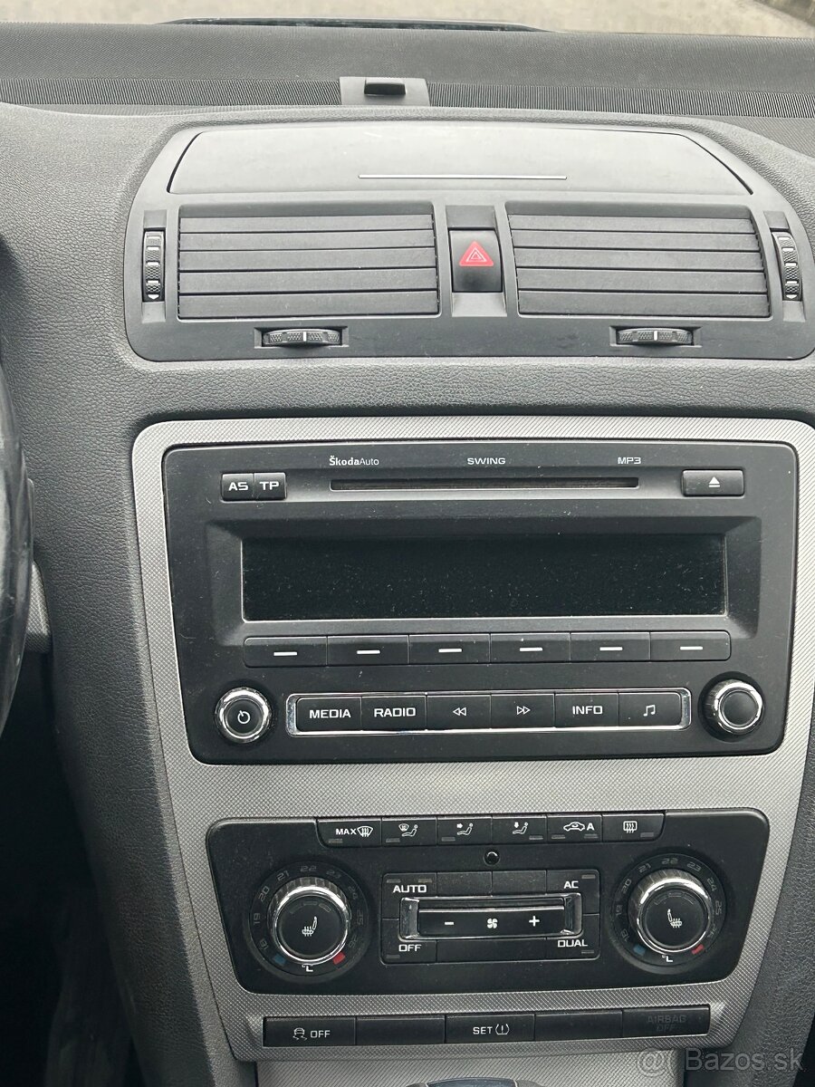 Škoda octavia 2 facelift combi 2.0 tdi 4x4 r.v 2013 - 6