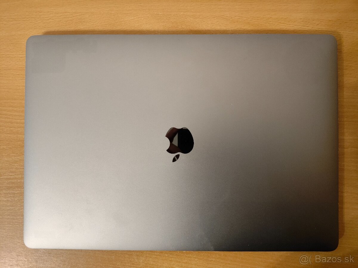 MacBook Pro 15 2018 | Core i7 • 16GB RAM • SSD - 6