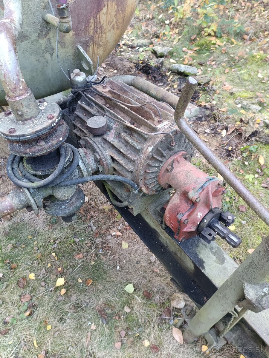 Predám fekál - cisternu za traktor - 6