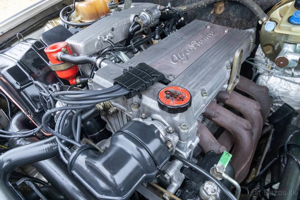 Alfa Romeo 75 2.0 Twin Spark - 6