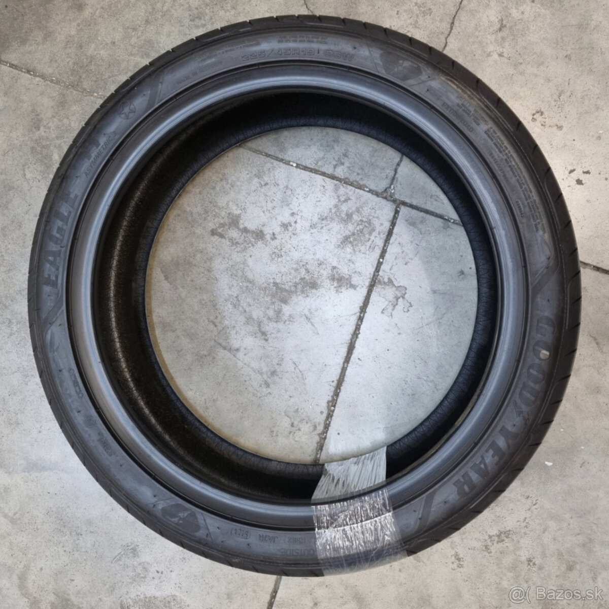 Letné pneumatiky 225/45 R19 GOODYEAR - 6