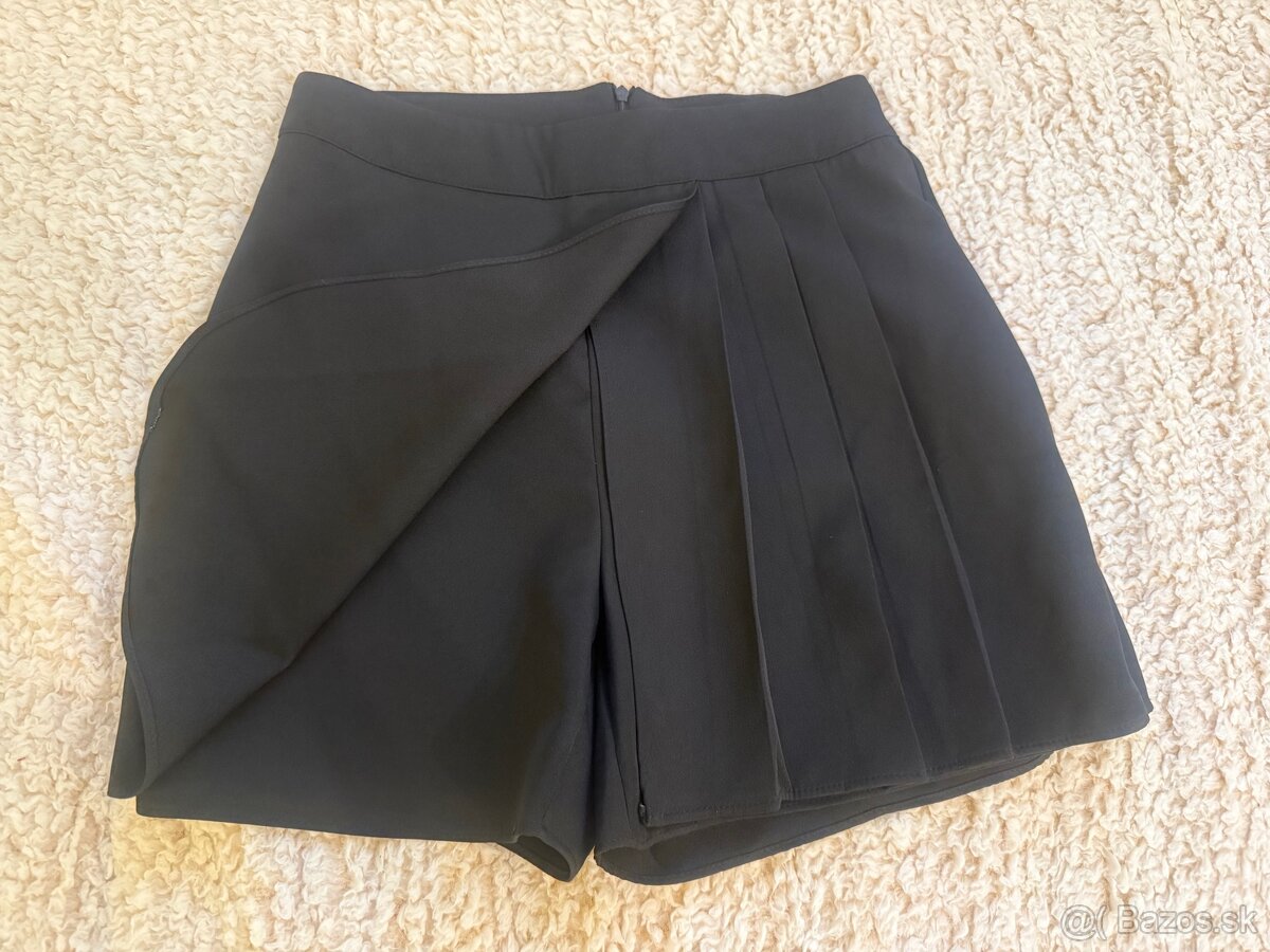 Čierne sukňo-šortky - 6