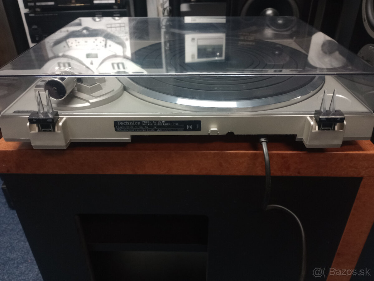 Technics Direct Drive SL-D210 - 6