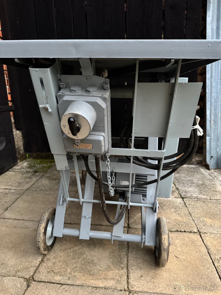 Predám továrensky cirkulár - 6