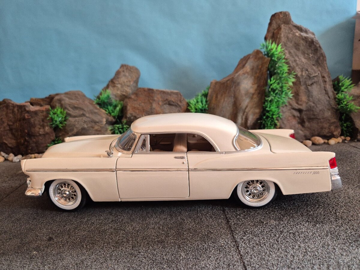 Prodám model 1:18 Chrysler 300B 1955 - 6