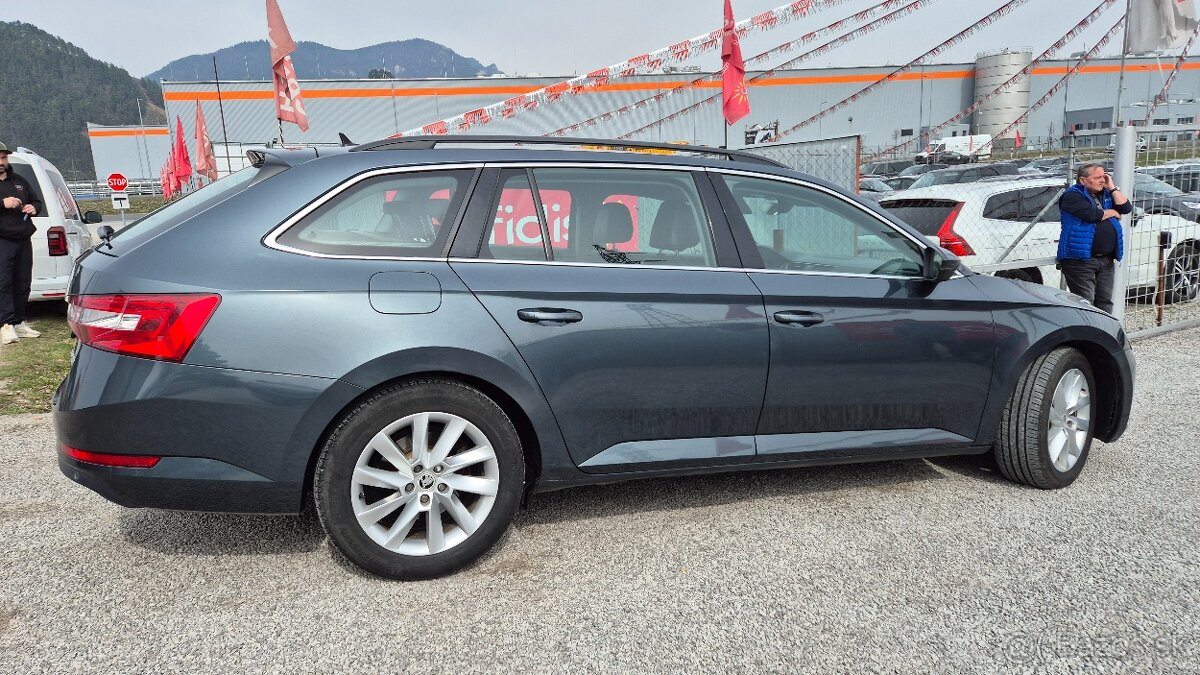 Škoda Superb Combi 2.0 TDI Business - 6