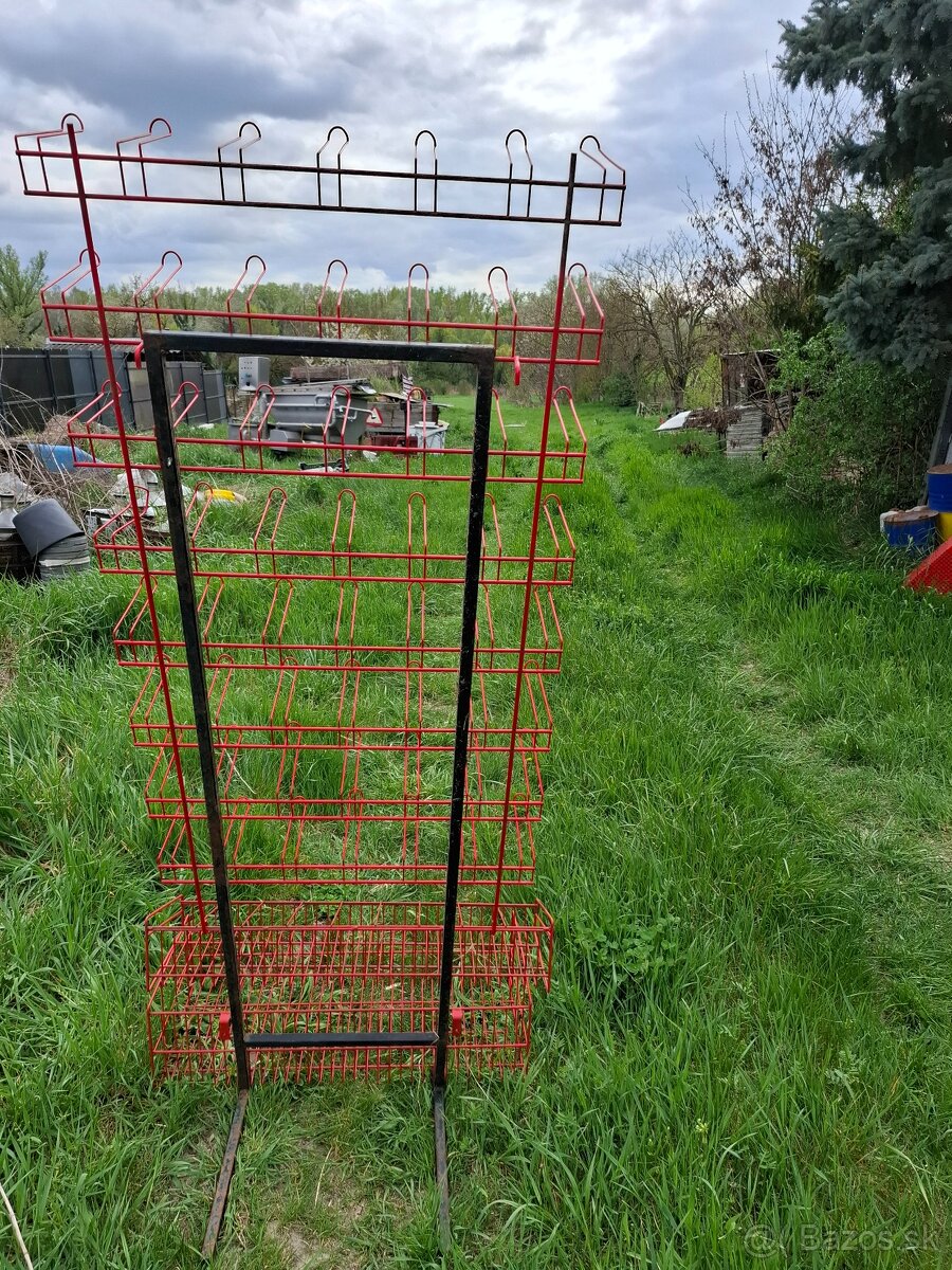 Regale na rôzne veci - 6