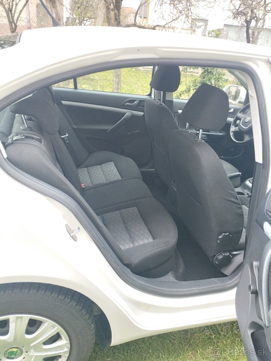 Škoda Octavia II - 6