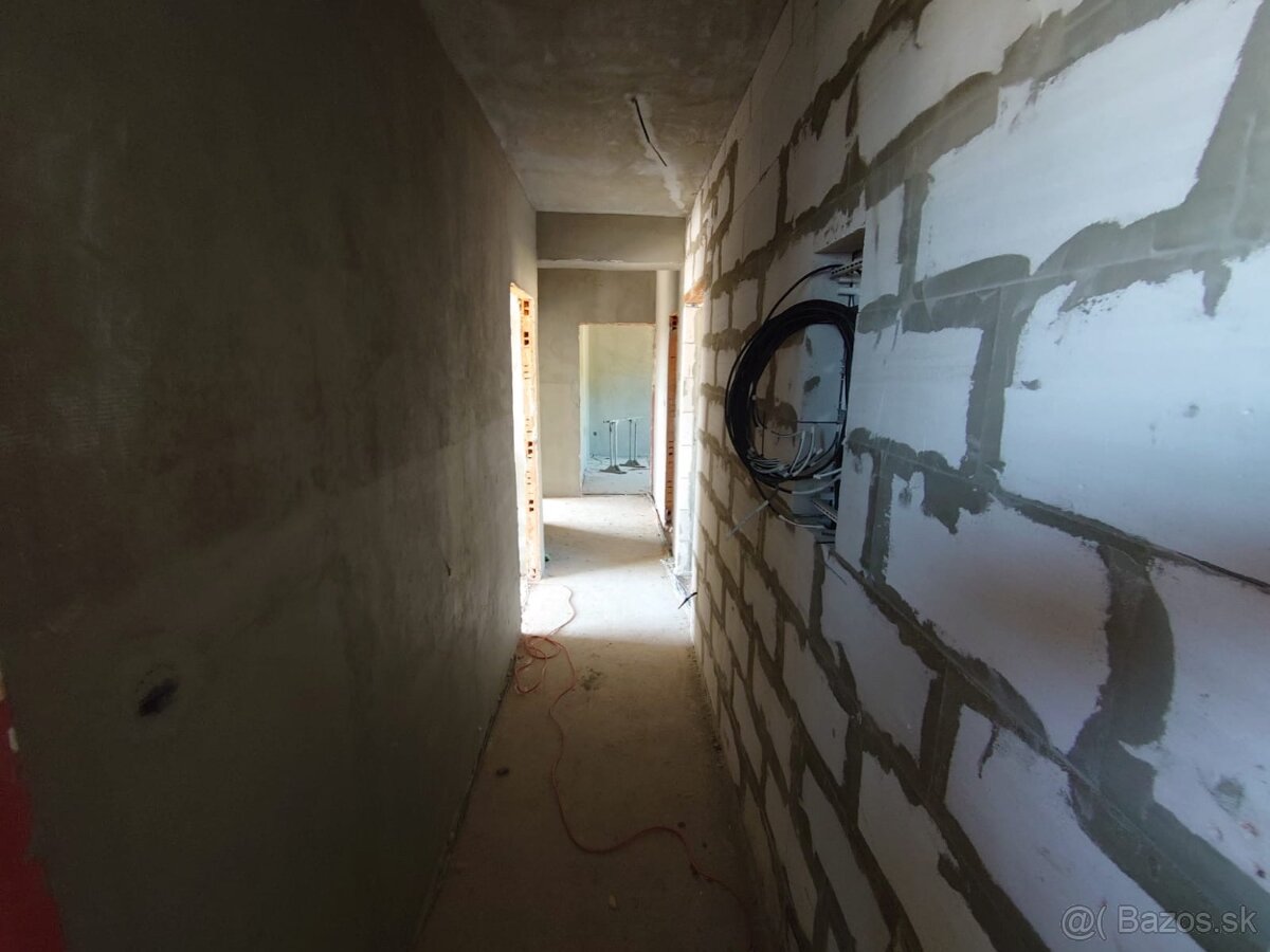 Predávam 3 - Izbový byt na prízemí | Nitra, Zobor - 6