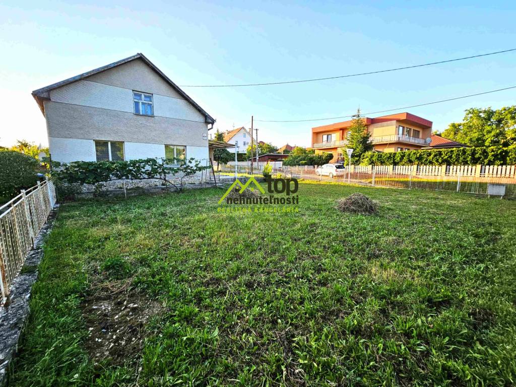 3izbový RD v priamom centre obce KUZMICE - 6