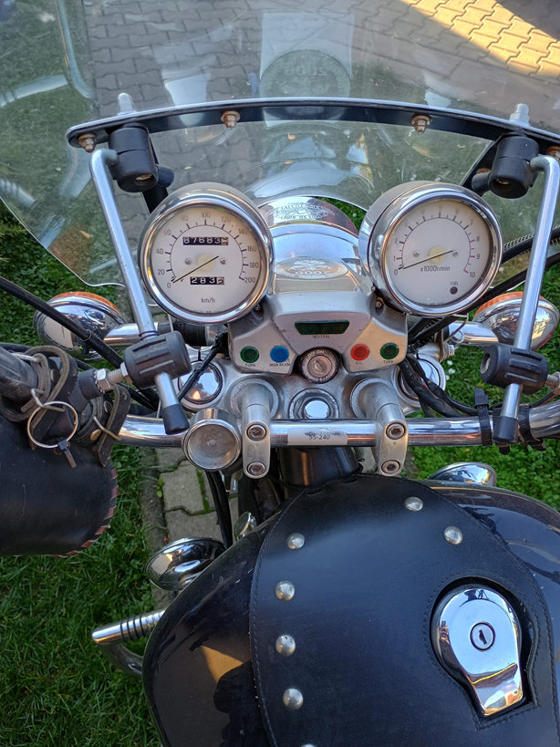 YAMAHA VIRAGO XV 1100 - 6