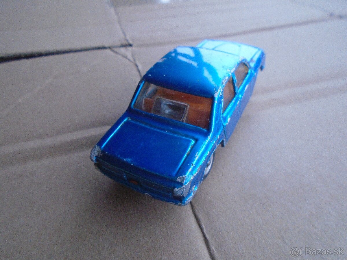 Stará Hračka Volga 24 - 6