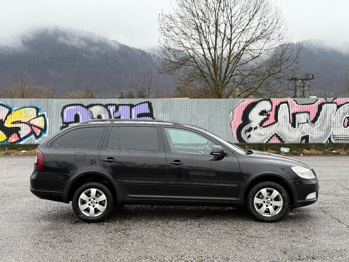 ŠKODA OCTAVIA 1.6TDI 4x4 COMBI - 6