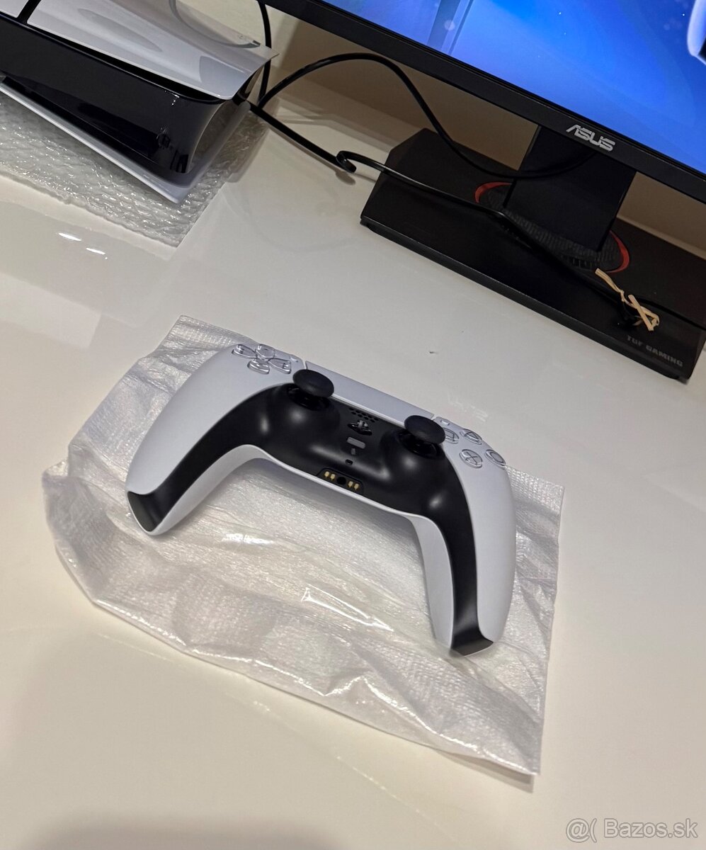 DualSense PS5 – nový, nepoužívaný + ochranný kryt - 6