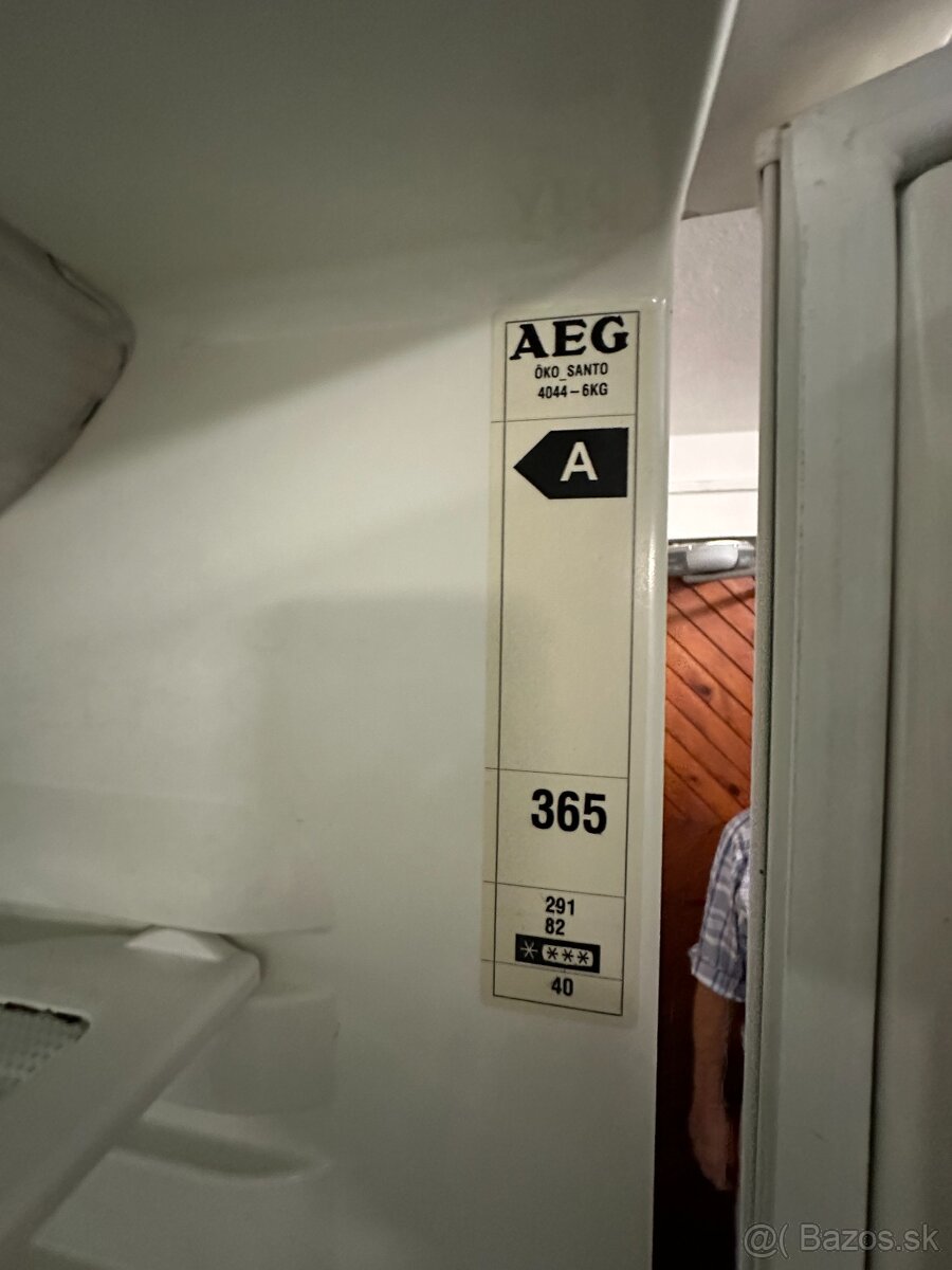 Chladnička s mrazákom AEG - energetická trieda A - 6