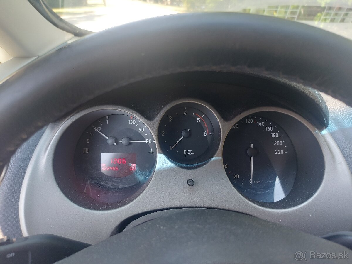 Predám Seat Altea 1.9 tdi - 6