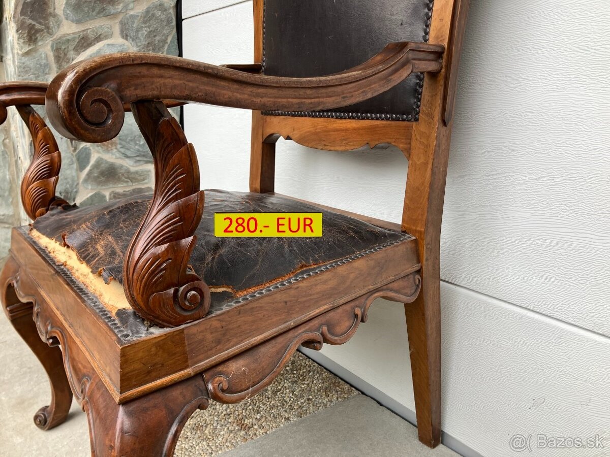 Vyrezávané 120 ročné kreslo - 6