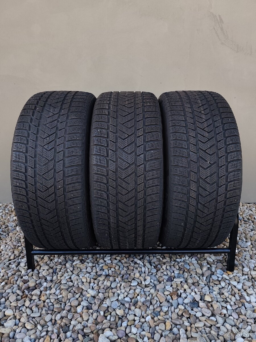 2+1 Zimné pneu Pirelli 285/40R22 - 6