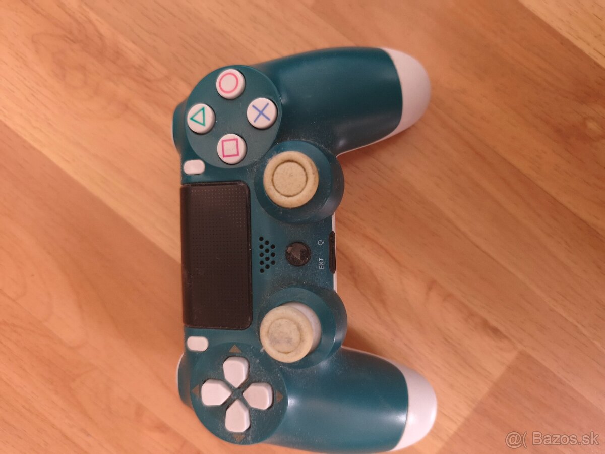Playstation 4 + 3 kontroller + hra Dying light 2 - 6